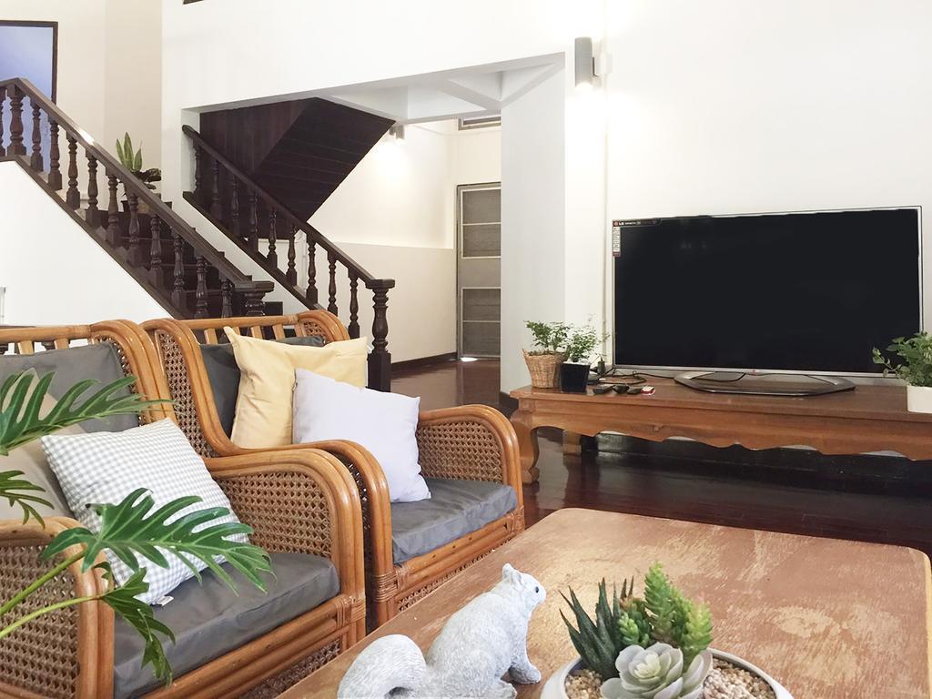 Squirrel Hostel Chiang Mai Dış mekan fotoğraf