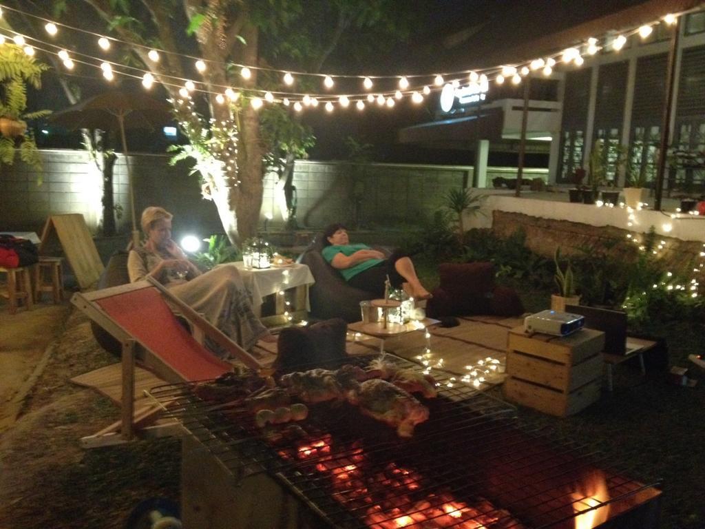 Squirrel Hostel Chiang Mai Dış mekan fotoğraf
